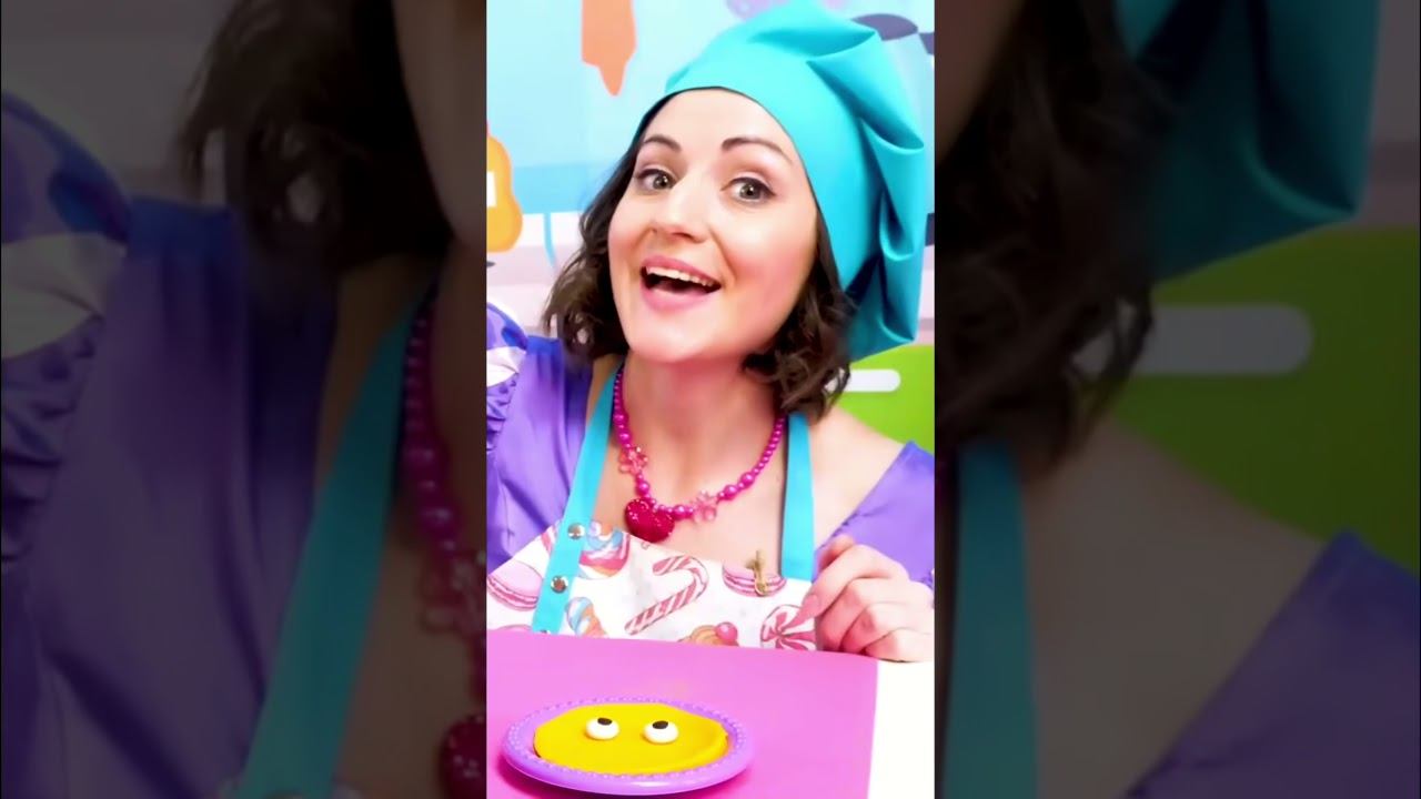 Лепим пластилинового монстрика! Будет страшным или милым? #peppapig #длядетей #shorts смотреть онлайн