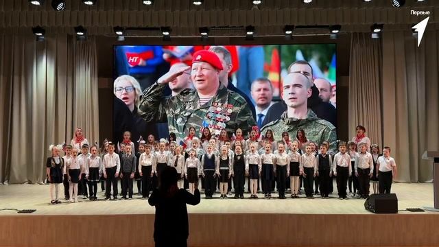 Хор Первых "Звонкие голоса" смотреть онлайн