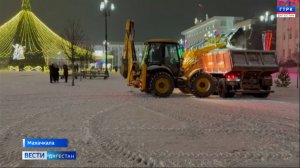Городские службы Махачкалы продолжают плановую работу по расчистке улиц