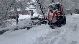 работа роторного снегоочистителя