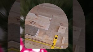 1000046614.mp4 (Собака наблюдает за устройством лестницы на 2 этаж в доме А-фрейм)