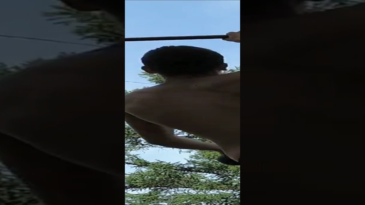 One arm pull ups +5,5 kg смотреть онлайн