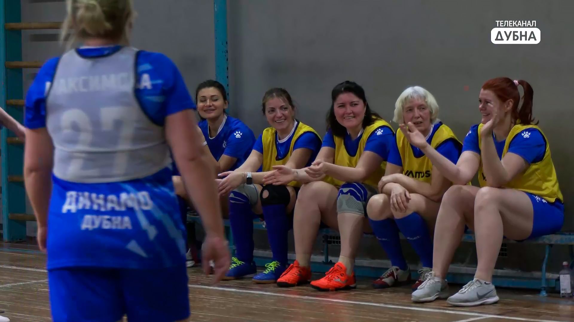 Участницы команды «Футбольные мамы» в Дубне готовятся к всероссийскому турниру смотреть онлайн