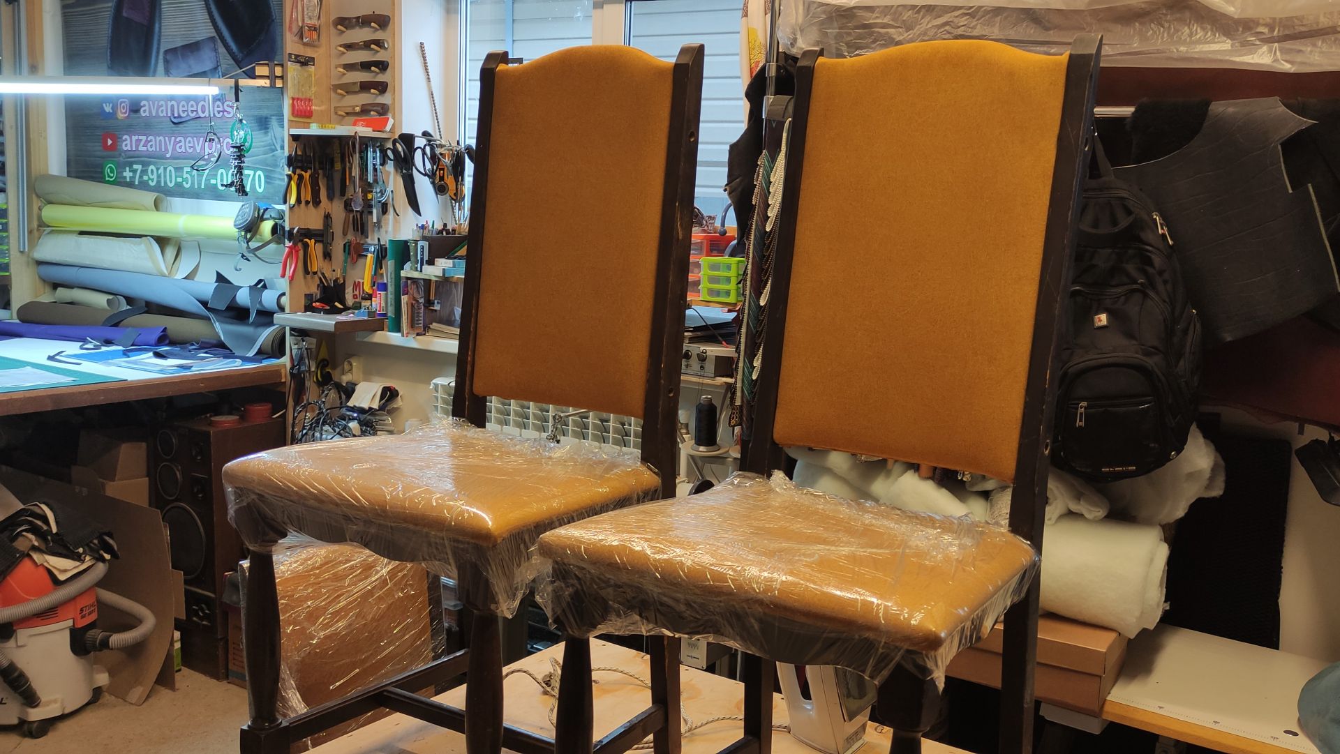 Ремонт и перетяжка очень древних стульев. смотреть онлайн