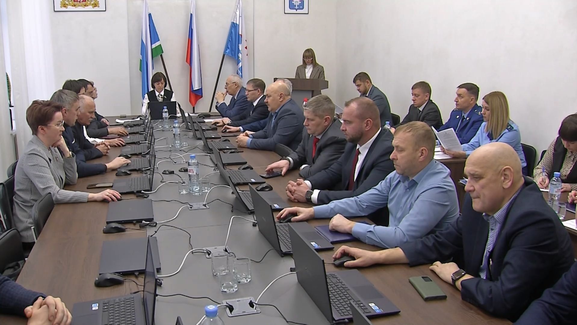 На внеочередной Думе приняли поправки в бюджет и Устав округа в части избрания главы смотреть онлайн