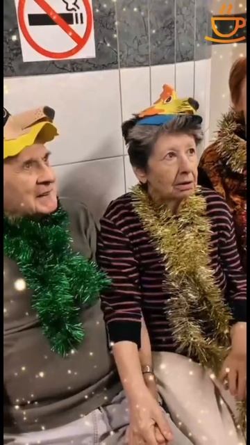 Новый год 2026 в пансионате для пожилых. Постояльцы читают стихи смотреть онлайн