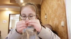 леплю смешарика крошу
из пластилина