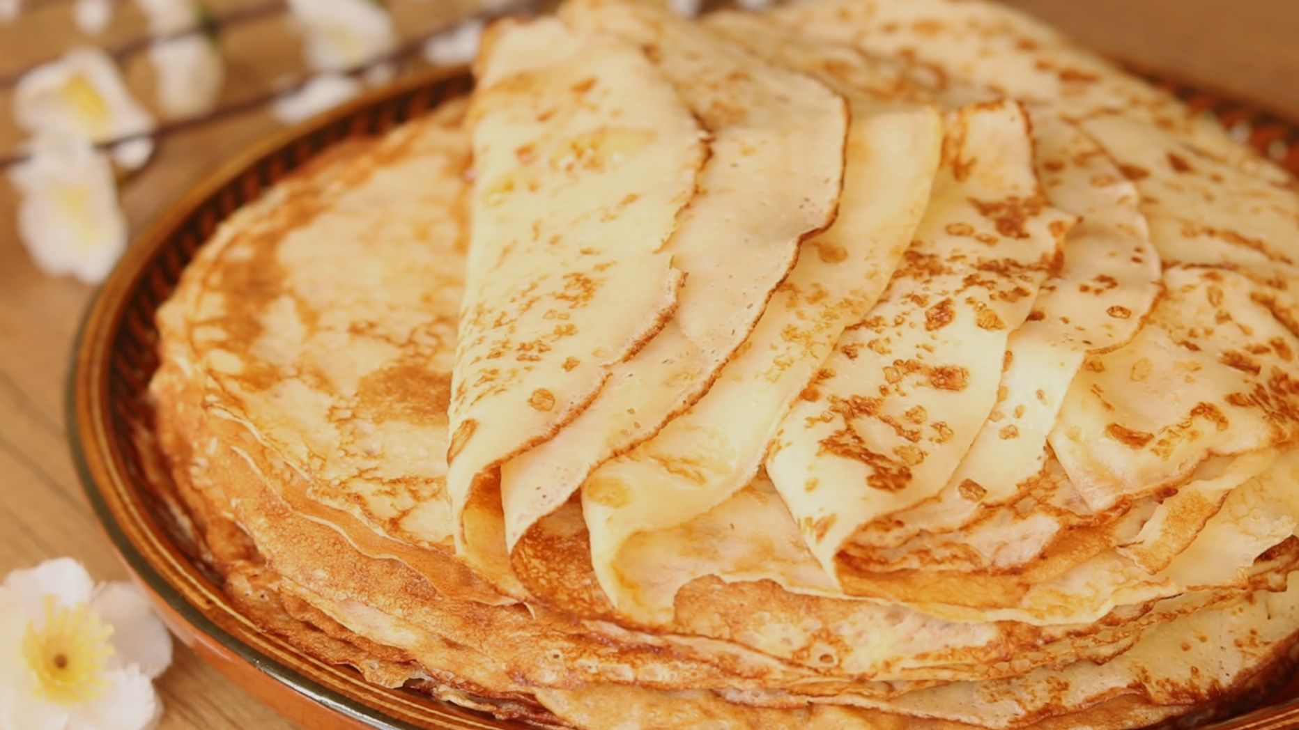 Творожные блины - рецепт на Eda.video смотреть онлайн