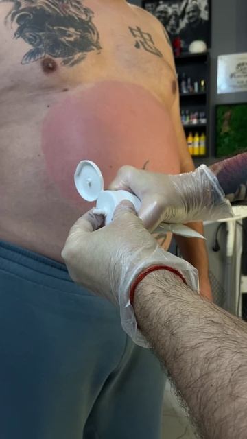 Тату имя любимой на животе #татусалон #леттерингтату #lettering #леттеринг #надписьтату смотреть онлайн