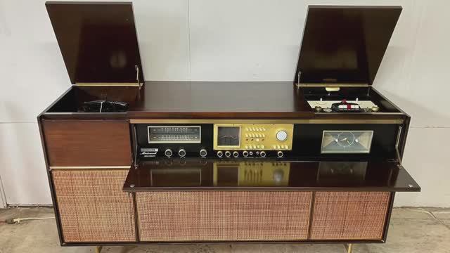 Музыкальный центр, который умел восстанавливать качество звучания с грампластинок смотреть онлайн