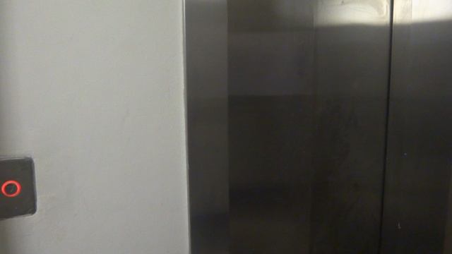 Грузопассажирский, пассажирский лифт (г. Зеленоград), V=1,4 м-с, г-п 450, 1000 кг (130) смотреть онлайн