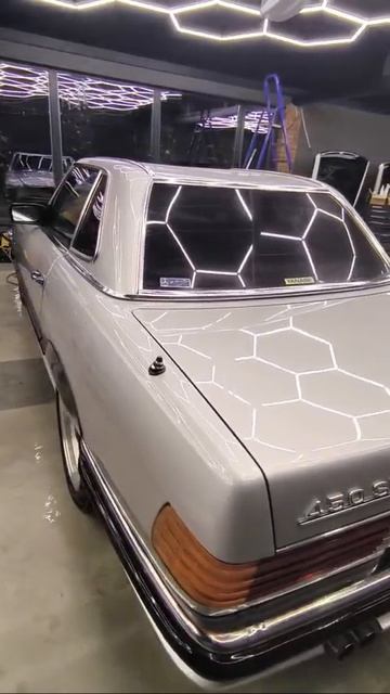 Mercedes-Benz 450 SL R107 смотреть онлайн