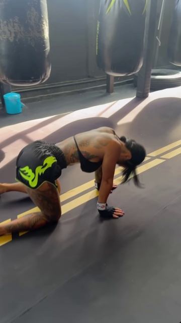 Тайский бокс прекрасен смотреть онлайн