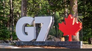 Политолог связал приглашение России на G7 с ничтожностью ЕС на фоне давления США