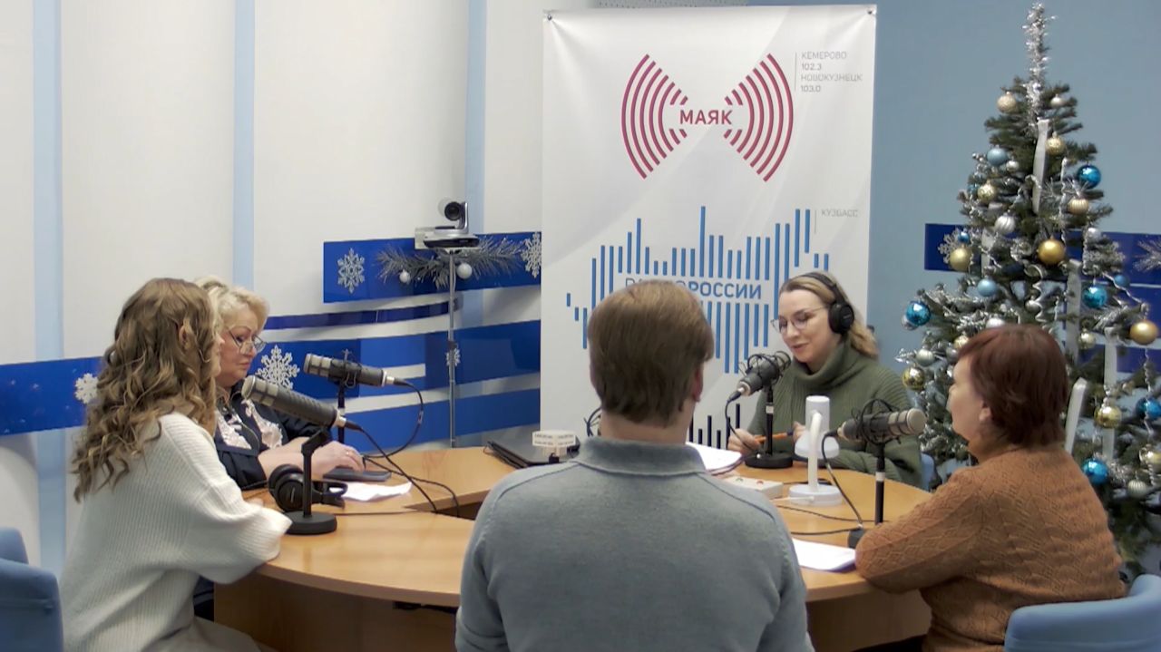 “Маяк” про День артиста смотреть онлайн