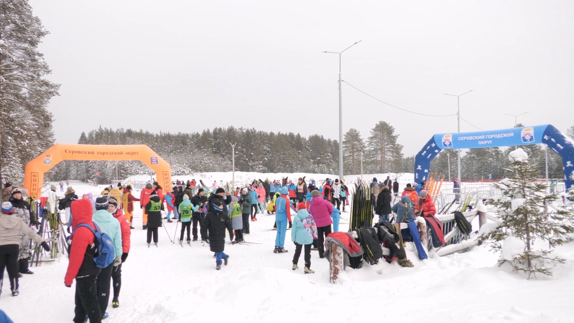 92-летний мастер спорта СССР Виктор Мелентьев поприветствовал участников лыжной гонки смотреть онлайн