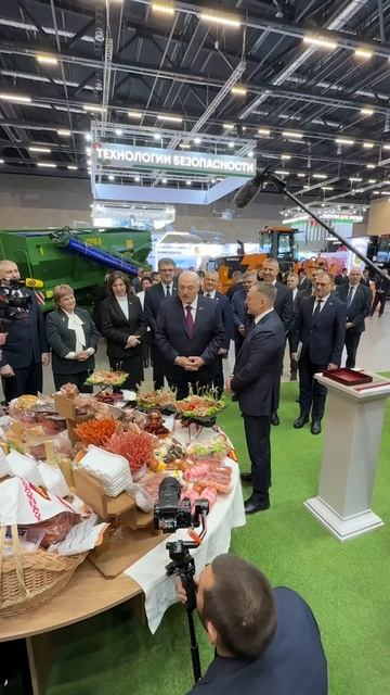 «Иногда грешил!» Чего не оказалось на кухне у Лукашенко? смотреть онлайн