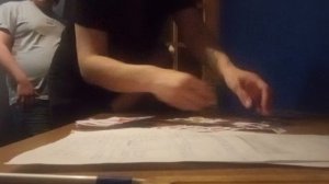 Назвать лишний по цвету