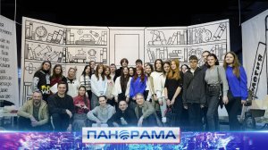 🎭 В день артиста активисты волонтёрских объединений побывали на экскурсии в молодежном театре