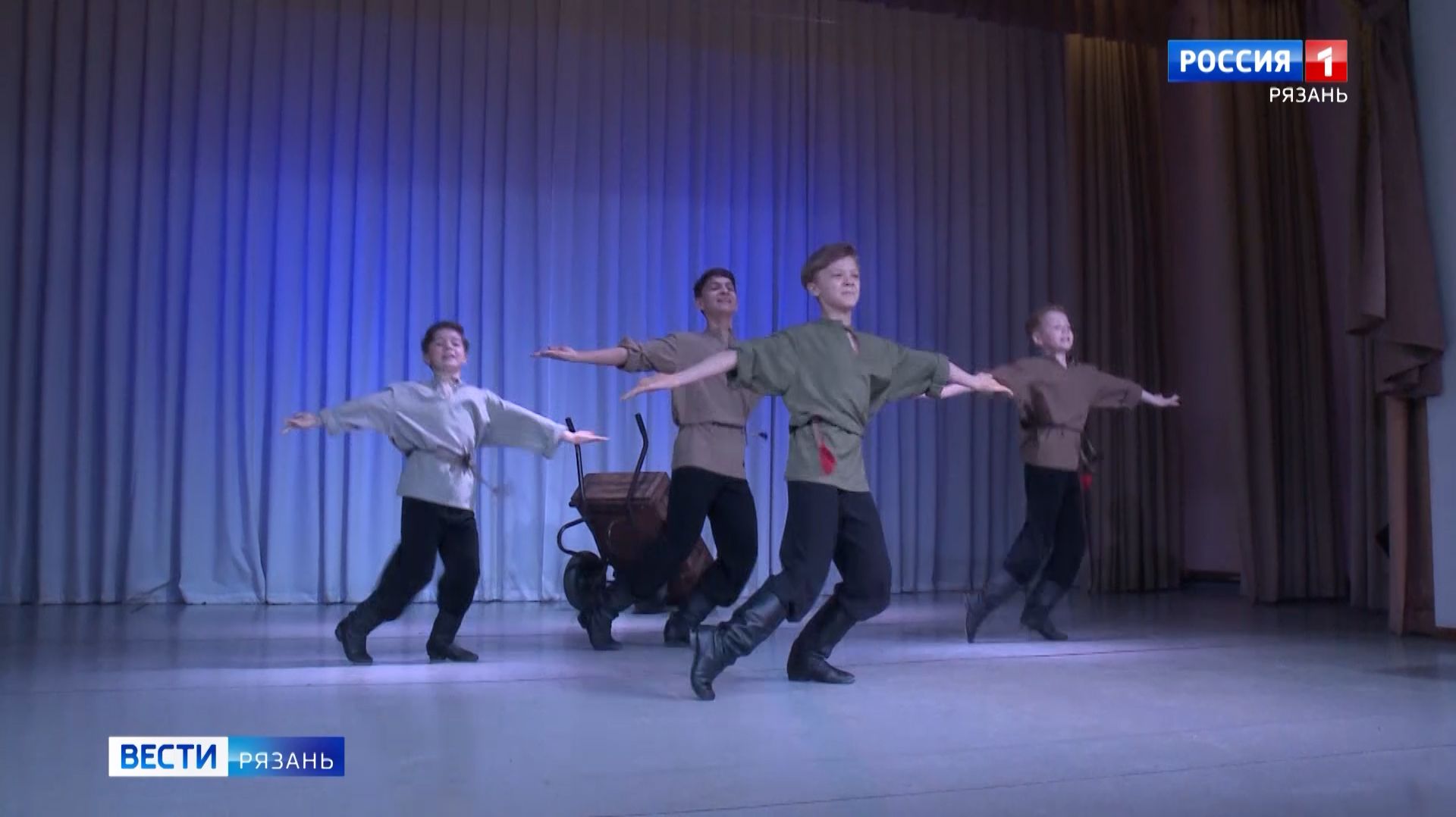 Рязанский театр танца "Жемчужинки" удостоен звания "Заслуженный коллектив народного творчества" смотреть онлайн