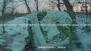 🔥🏴Американский БТР М113, укрытый мангалом и сетями, разобрали в районе Осиново.