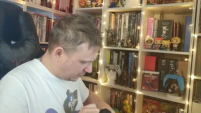 Распаковка комиксов от группы CFC #комикс #cfc #люблюкомиксы смотреть онлайн