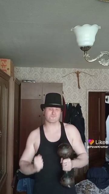 Танцы с гантелькой смотреть онлайн