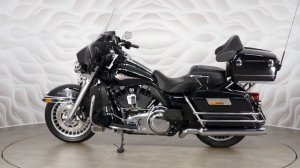 Harley-Davidson Electra Glide vin 5HD1FF4E0BB604187