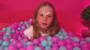 Настя и квест-комнота Барби