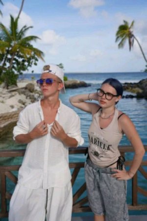 играю с братом