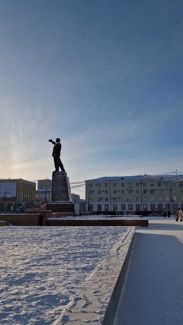 Солнечный день в Якутске! 20 января 2026 года. Площади Ленина и Республики. смотреть онлайн