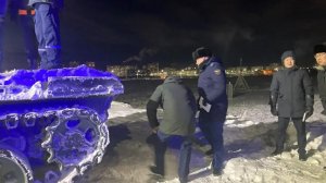 Подросток погиб внутри танка на выставке военной техники в Якутске: кадры