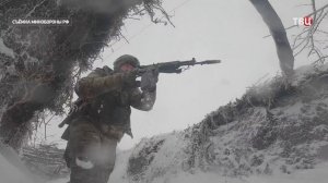 Получил ранение, но продолжил выполнять задачу: новые подвиги героев СВО