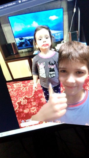 делаем над Лидой смешной пранк