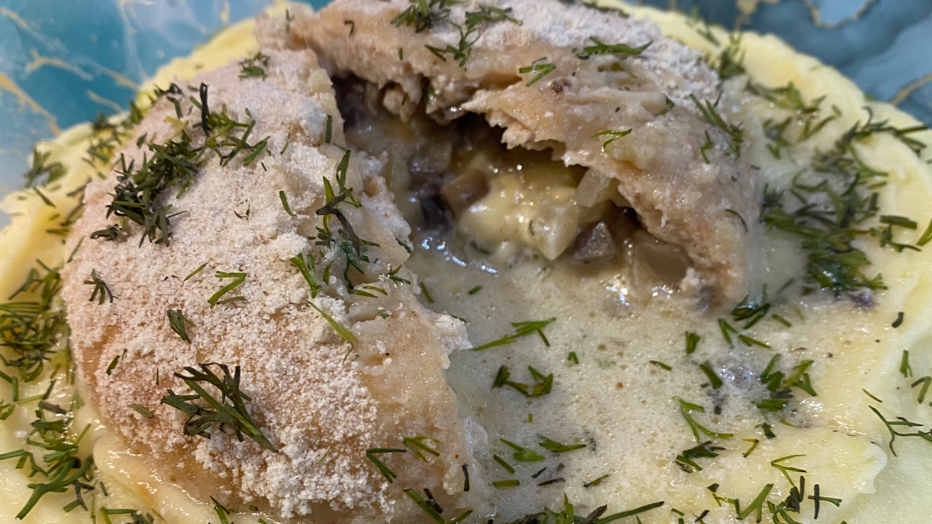 Куриные биточки в духовке смотреть онлайн