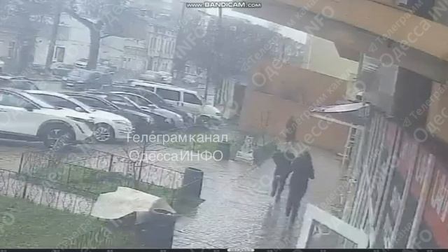 Одесса: ТЦК снова "на службе обществу" 🤬 смотреть онлайн