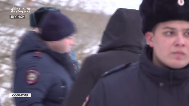 В Брянске двое школьников утонули после катания на ватрушке смотреть онлайн