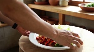 САЛАТ ИЗ МОЛОДОЙ КАПУСТЫ. Рецепт внутри! С Вас подписка, лайки и  комменты!