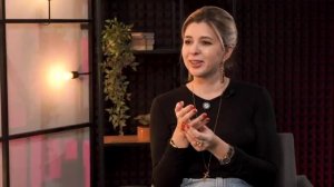 Невеста экс-главы украинского МИД Кулебы предложила украинцам греться вибраторами.