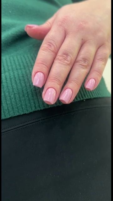 Цвет Primrose Luxio на ногтях смотреть онлайн