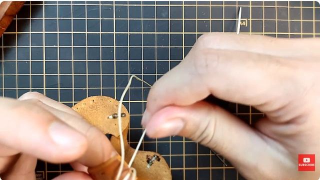 брелок конь