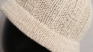 Шапка, шляпка. В ретро стиле.