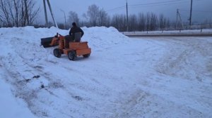 Работа 907 аккумуляторном мини-погрузчике