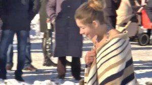 Мы купаемся в проруби на Крещение Господне 19 января.