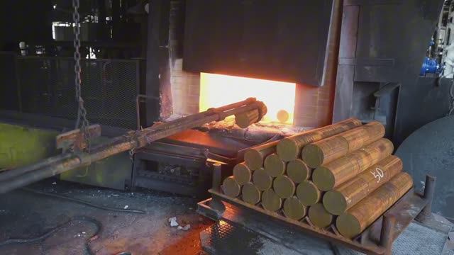 Масштабная ковка шатунов на японском заводе. смотреть онлайн