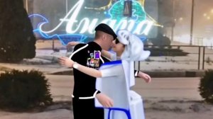 Обнялся с Ян! (сделано нейросетью)