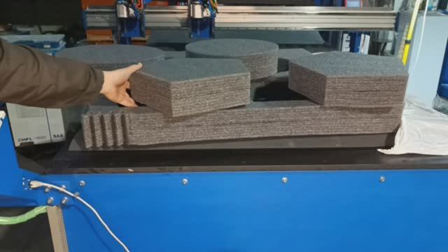 резка ложементов из изолона, вспененого полиэтилена смотреть онлайн