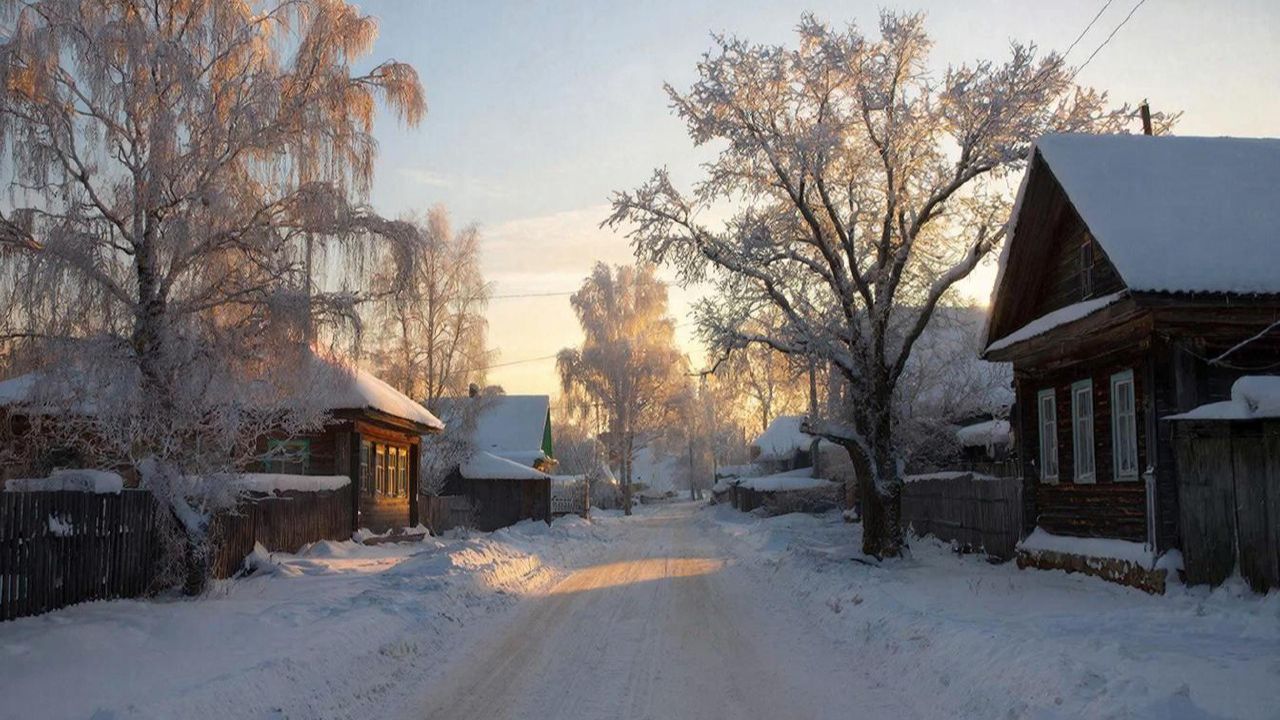 11 часов вечера. В халате, с маской на лице. И звонок: «Мы мимо проезжали!» смотреть онлайн