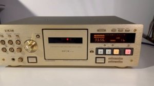 Кассетная дека Teac V-8030S