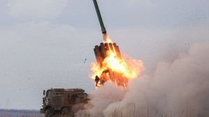 РСЗО «Ураган» разнес позиции ВСУ на красноармейском направлении. Лучшее видео из зоны СВО
